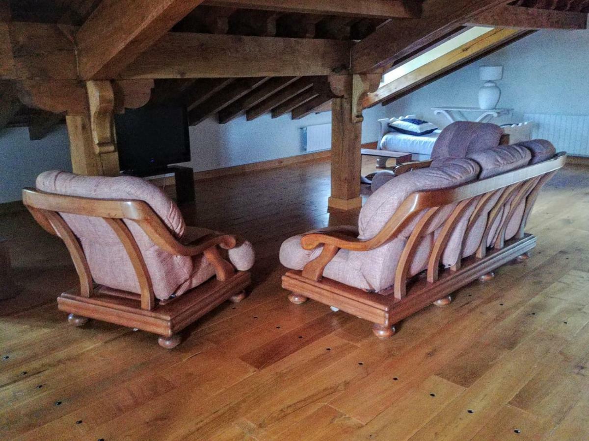 Trisileja En Novales Hotel Eksteriør billede