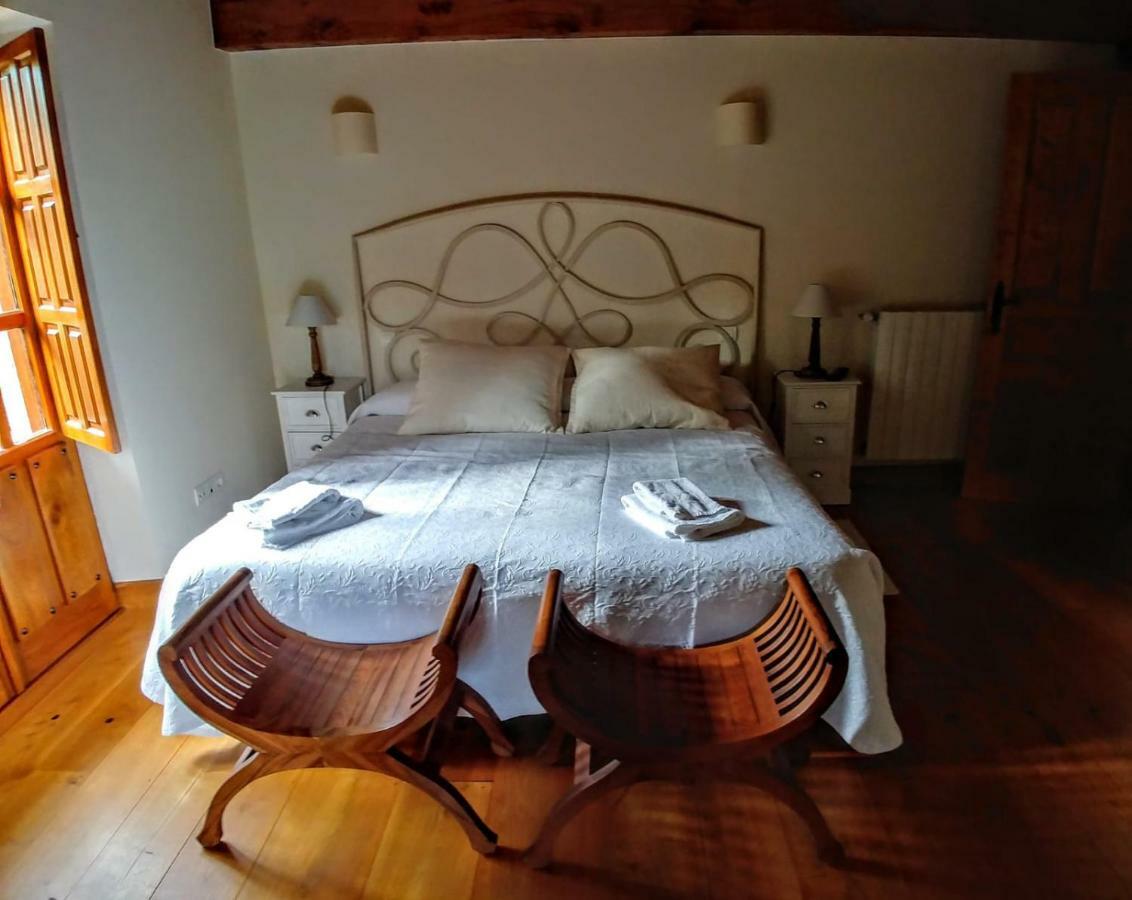 Trisileja En Novales Hotel Eksteriør billede